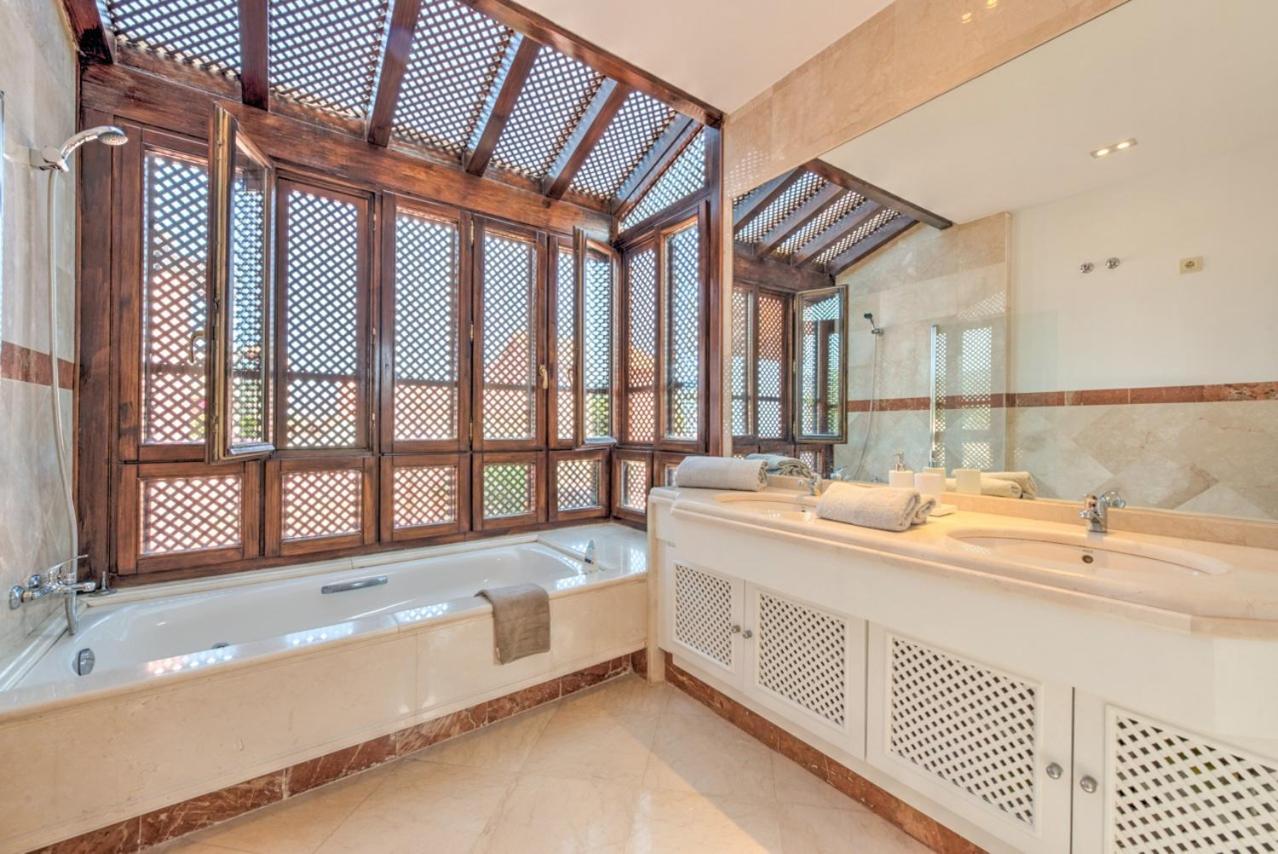 Luxury Penthouse In Jardines De Don Carlos Marbella Eksteriør bilde